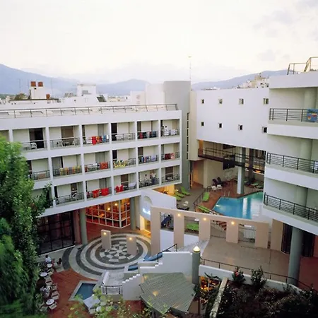 Santa Marina Unique Отель 4*